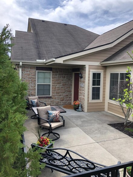 8107 Park Place Cir, West Chester, OH 45069