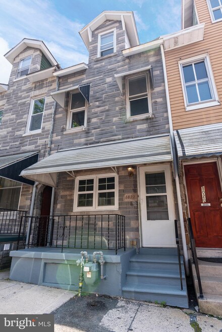 1022 Perry St, Reading, PA 19604