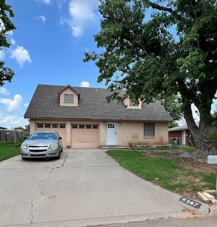 307 NW 63rd St, Lawton, OK 73505