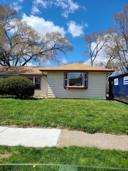 14028 S Grace Ave, Robbins, IL 60472
