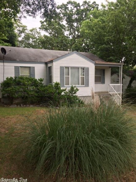 4808 Division St, North Little Rock, AR 72118