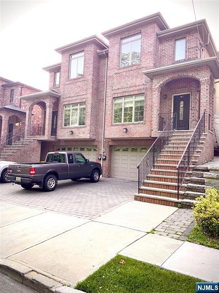 227 5th St Unit B, Palisades Park, NJ 07650