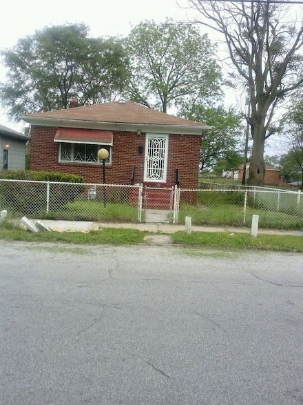 317 W 23rd Ave, Gary, IN 46407