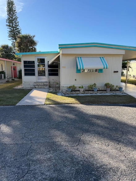 900 Aqua Isles Blvd Unit C33, La Belle, FL 33935