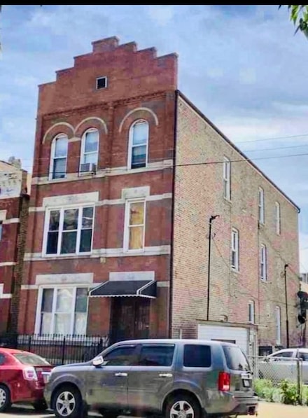 1533 W 17th St Unit 3R, Chicago, IL 60608