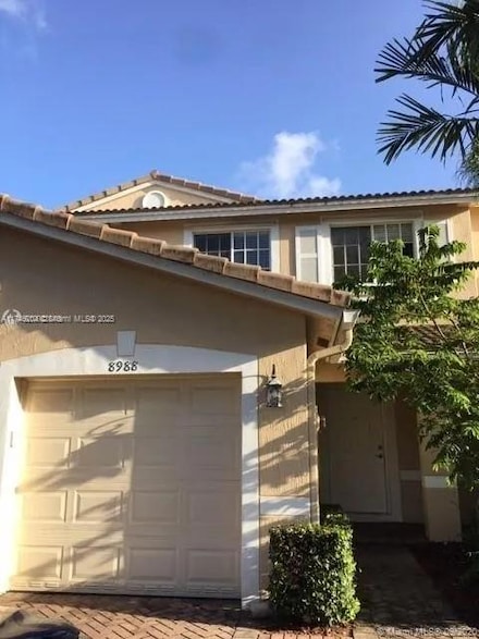 8988 Chambers St, Tamarac, FL 33321