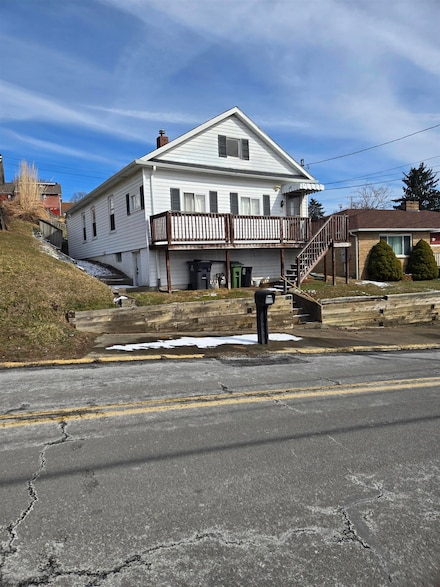 1215 Richwood Ave, Morgantown, WV 26505