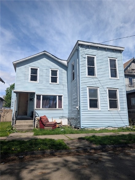 559 E 3rd St, Elmira, NY 14901