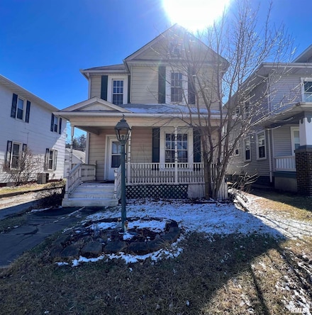 620 16th Ave, East Moline, IL 61244