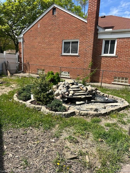 14669 Burns St, Southgate, MI 48195