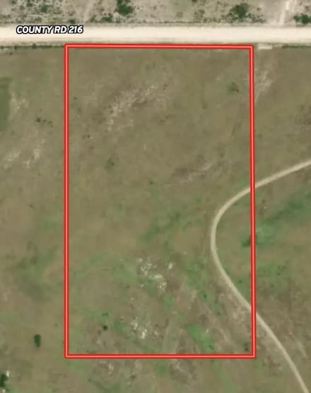 759 County Road 216, Hobson, TX 78117