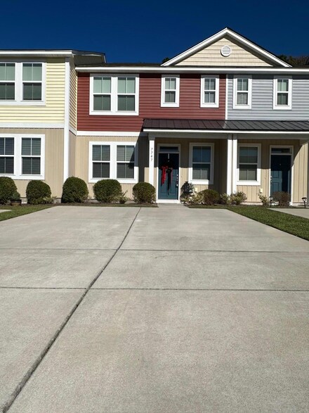 7747 Montview Rd, North Charleston, SC 29418