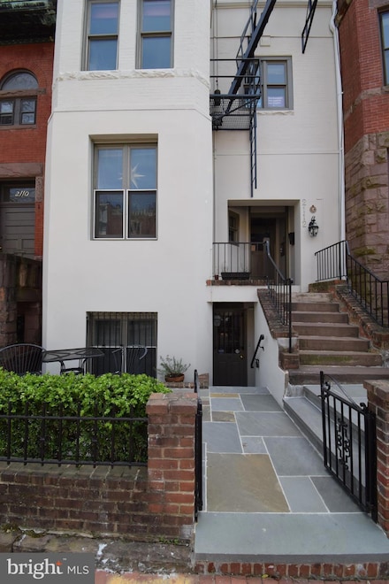2112 O St NW Unit 4, Washington, DC 20037