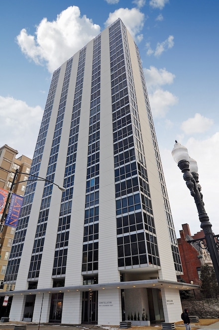 1555 N Dearborn Pkwy Unit 23C, Chicago, IL 60610