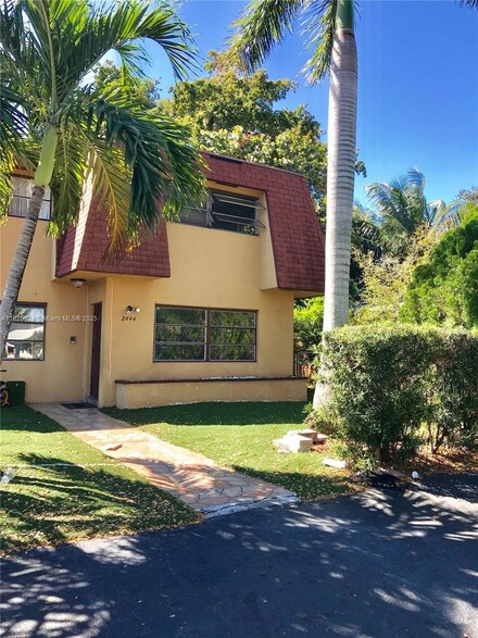 2444 SW 58th Manor, Fort Lauderdale, FL 33312