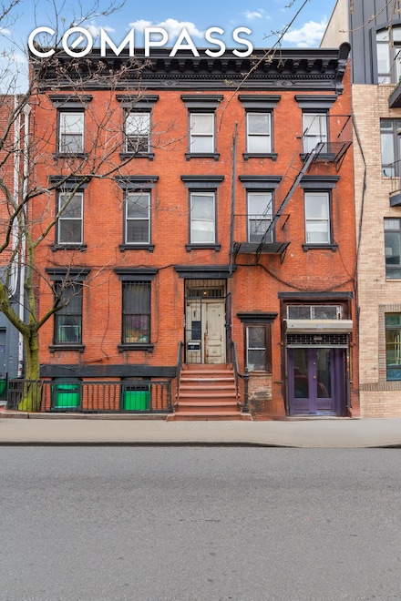 94 S 1st St, Brooklyn, NY 11249