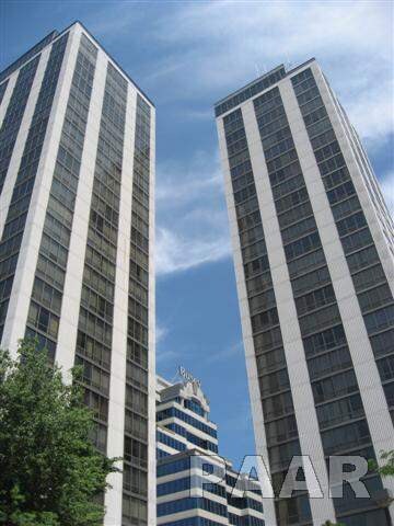 123 SW Jefferson Ave Unit E20A, Peoria, IL 61602