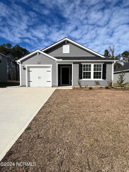 724 Conductor Ct, Vass, NC 28394