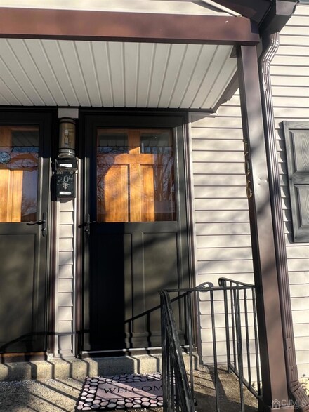206 Newman St, Metuchen, NJ 08840