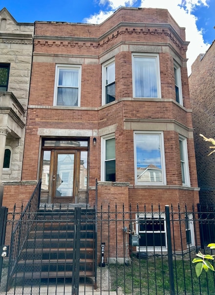 3939 W Polk St Unit 1, Chicago, IL 60624