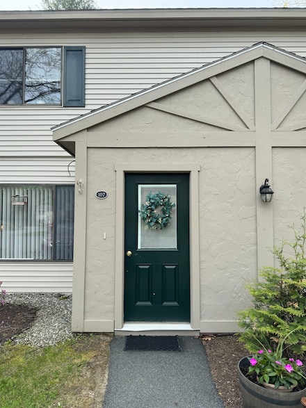 133 Colonial Dr Unit 107, White River Junction, VT 05001