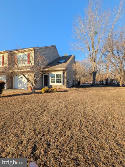 217 Millcreek Dr, Dover, DE 19904