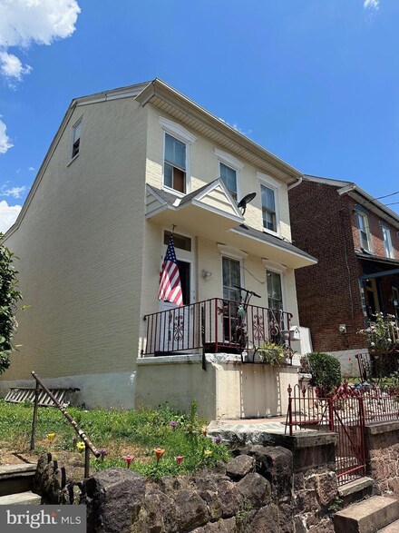641 Walnut St, Pottstown, PA 19464