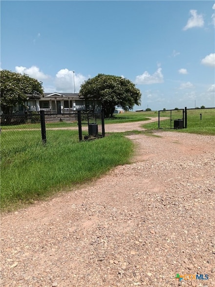 490 Adcock Ranch Rd, Victoria, TX 77904