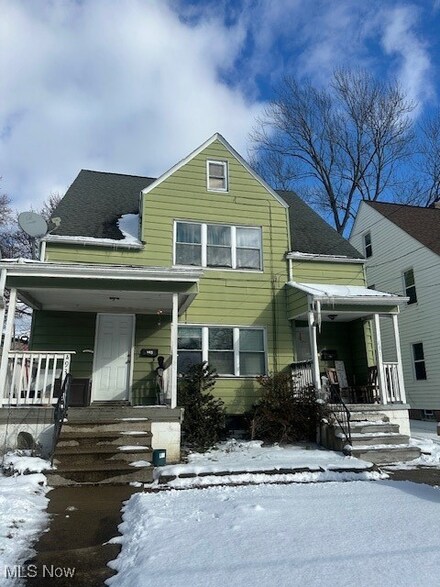 491-493 Delmar Ave, Akron, OH 44310
