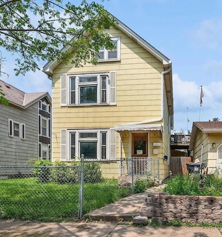657 Plum St, Saint Paul, MN 55106