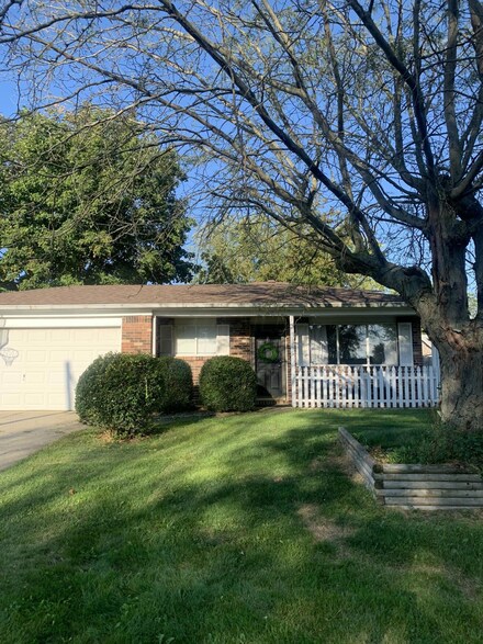 235 Blendon Rd, West Jefferson, OH 43162