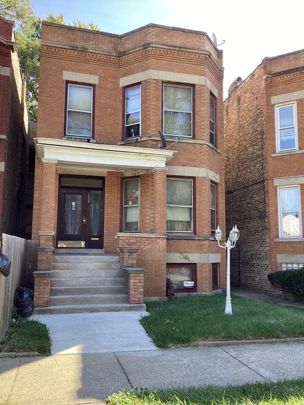 7033 S Emerald Ave Unit 2, Chicago, IL 60621