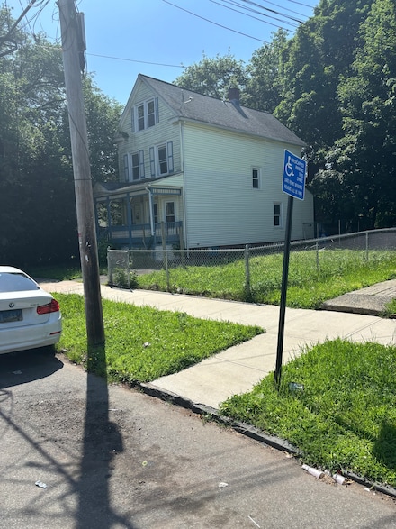 14 Judson Ave, New Haven, CT 06511
