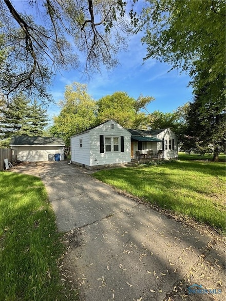 5027 Winona Dr, Toledo, OH 43613