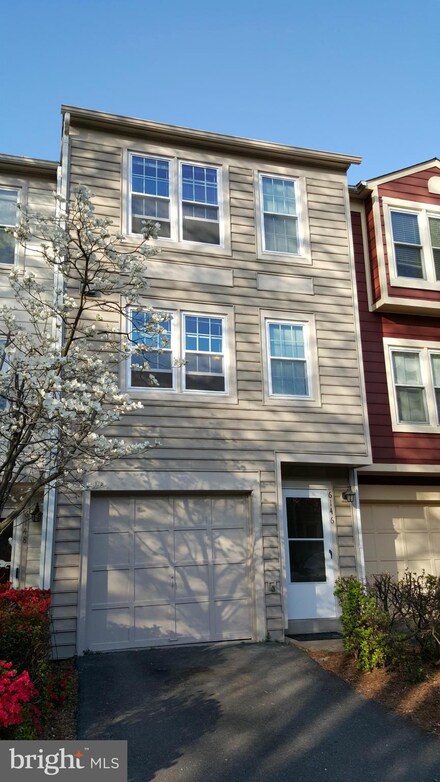 6146 Glen Eagles Ct Unit 33, Falls Church, VA 22044