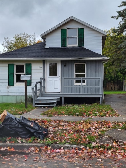 1608 S Hamilton St, Saginaw, MI 48602