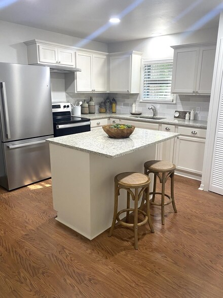 630 Walker St, Center, TX 75935