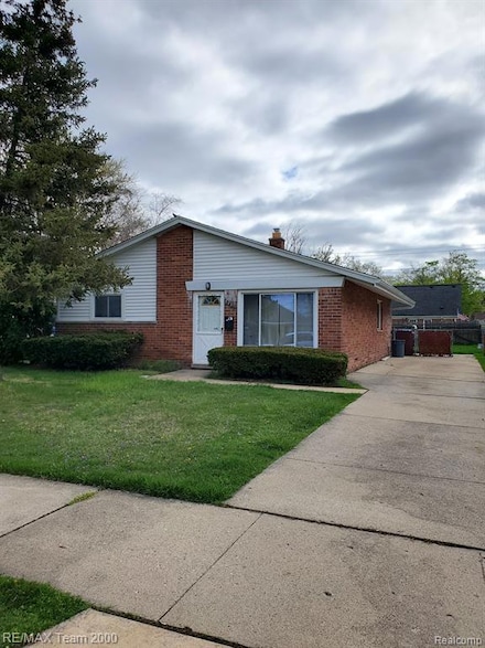 3935 Cornell St, Dearborn Heights, MI 48125