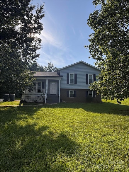 155 Riverside Farm Ln, Hiddenite, NC 28636