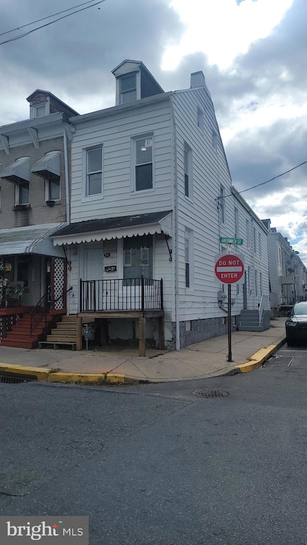 926 Greenwich St, Reading, PA 19604