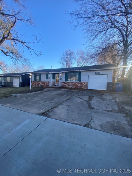 2308 W 47th St, Tulsa, OK 74107