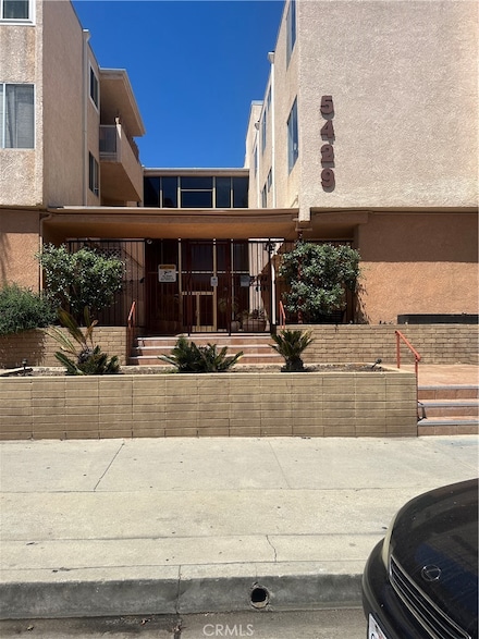5429 Newcastle Ave Unit 206, Encino, CA 91316