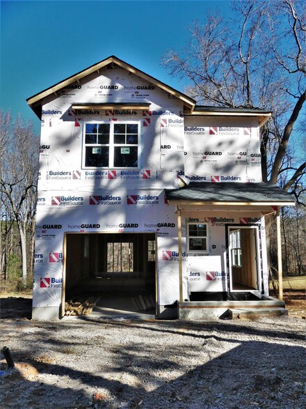 408 Matthews Cir, Clayton, NC 27520