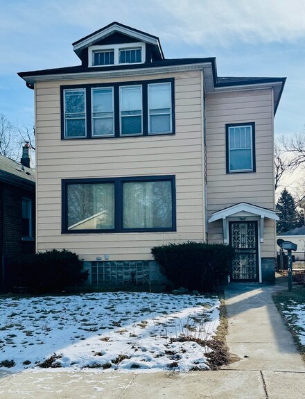 707 W 117th St, Chicago, IL 60628