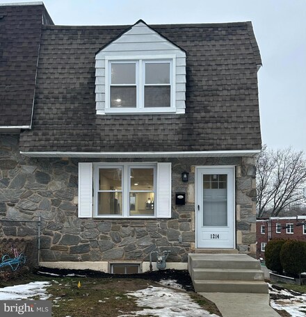 1214 Hawshaw Rd, Brookhaven, PA 19015