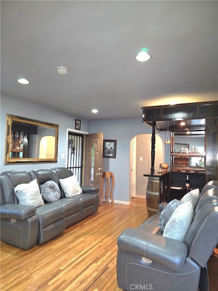 14023 Hubbard St, Sylmar, CA 91342