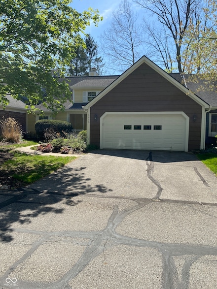 1915 Seaport Dr, Indianapolis, IN 46240