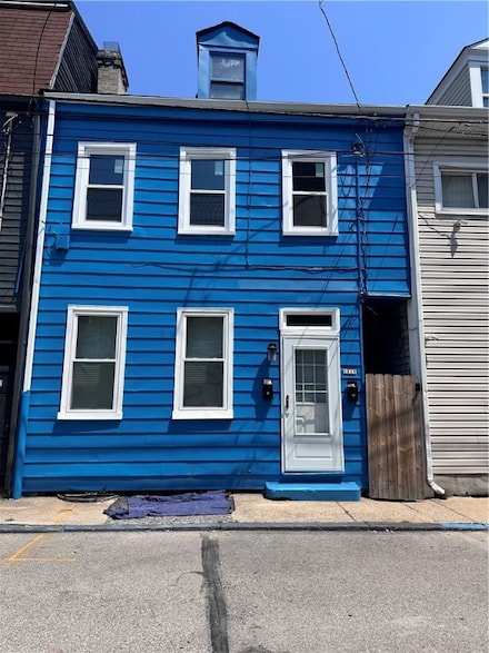 1819 Harcum Way, Pittsburgh, PA 15203