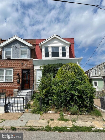 2553 S Stetler St, Philadelphia, PA 19142