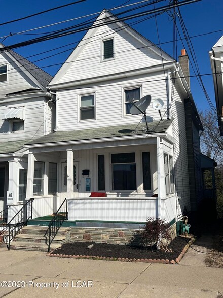 21 Auburn St, Wilkes Barre, PA 18702